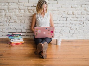 influencer, writing, girl, woman, typing, on computer, content marketing, typing on floor, written, words, handwriting, brown computer, brown laptop, brown marketing, brown writing, influencer, influencer, influencer, influencer, writing, writing, writing, writing, writing, typing, content marketing